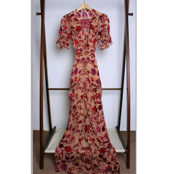 SOLD ON MERC 🌸HP 3/15🌸 NWOT FL&L Dress - Picture 2 of 5